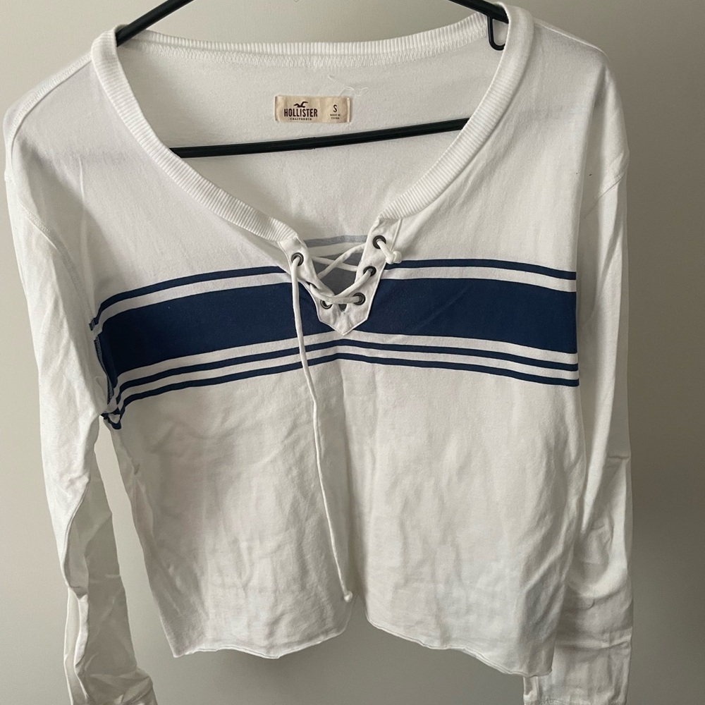 Hollister Women's White and Blue Lace-Up Top